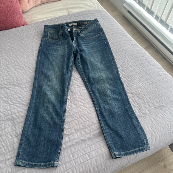 Burberry Capris - Picture 1 of 3